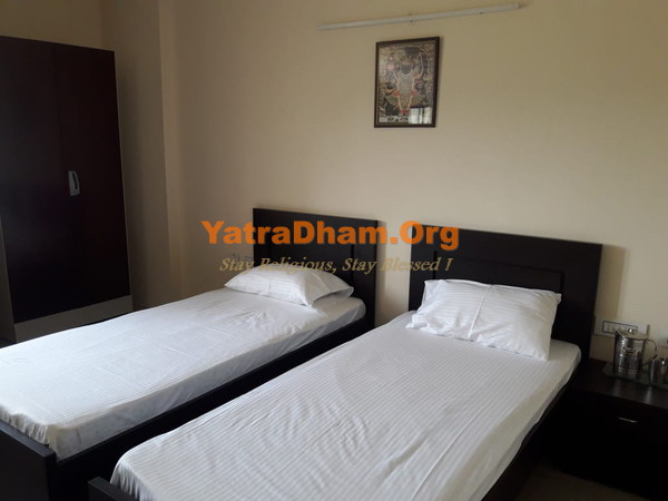 Daga Dharamshala Jatipura Room