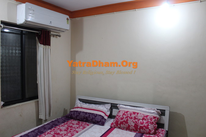 Bharat Bhavan Ashram Dakor 2 Bed AC Room
