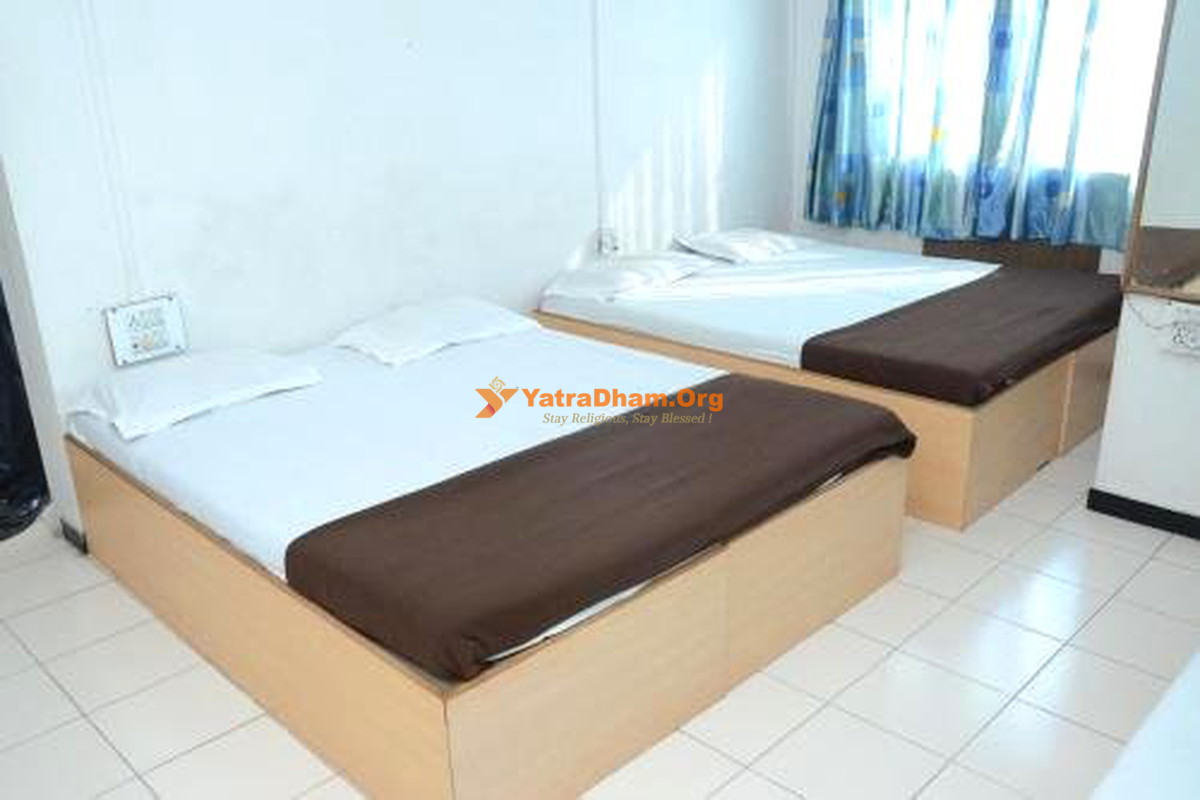 Hotel Rahi Lodging Nashik 4 Bed Room