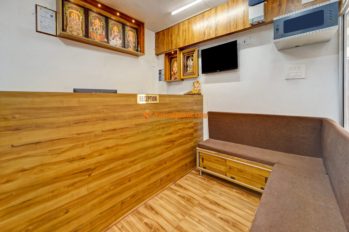 Hotel Aranmanai Coimbatore Reception Area View