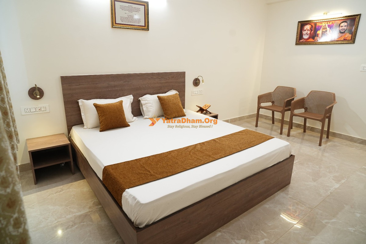 Shri Krishna Dhama (Pejawar Mutt) Delhi 2 Bed Room
