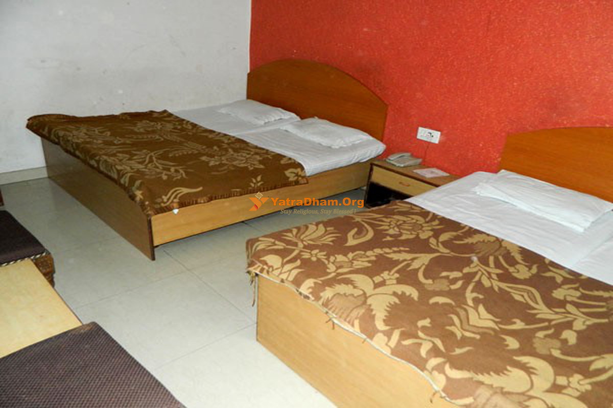 Hotel Divine Haridwar 4 Bed  Room