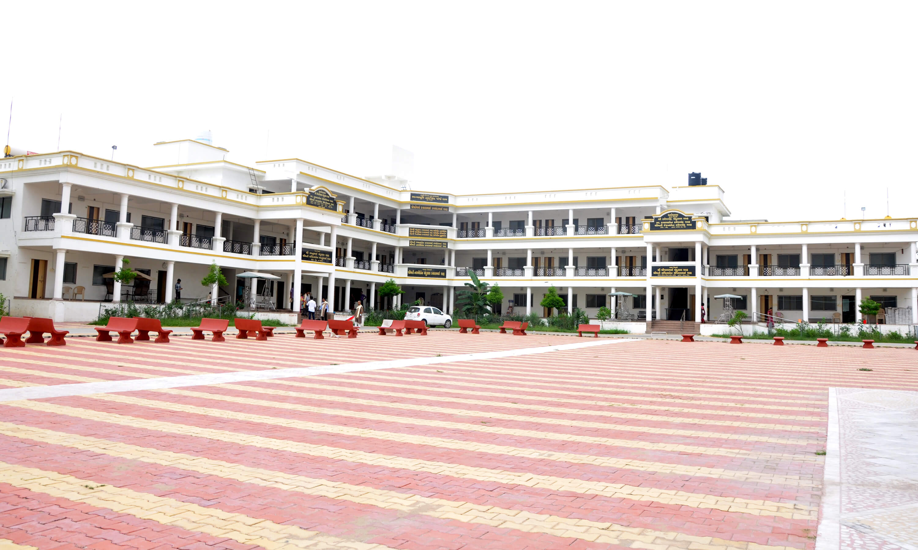 Bhagyabhoomi Nabhchandra Parshwanath Tirth Palanpur