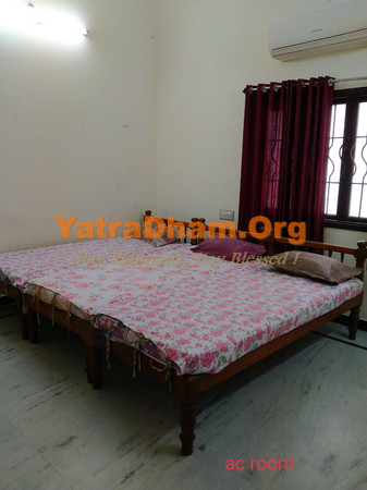 Shree Digambar Jain Bhavan Pondicherry Room