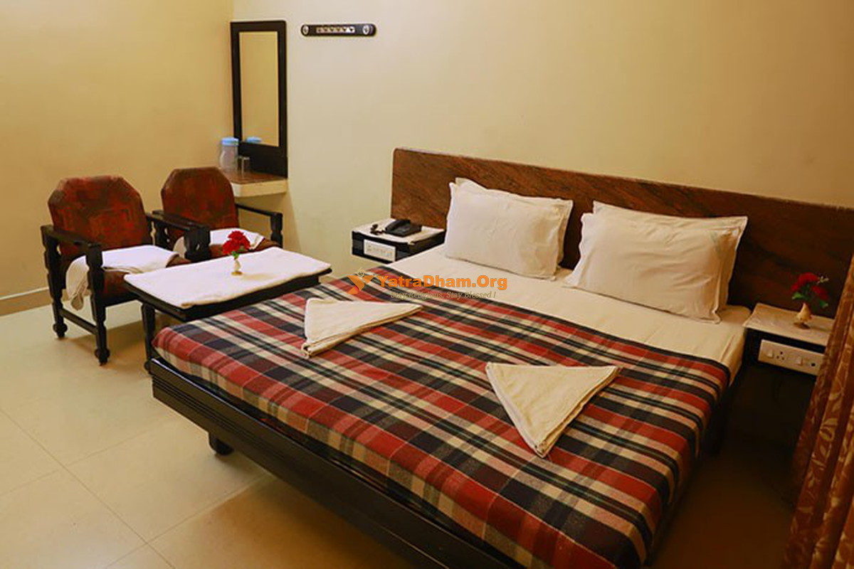 Hotel Sri Maniya - Kanyakumari 2 Bed Room View
