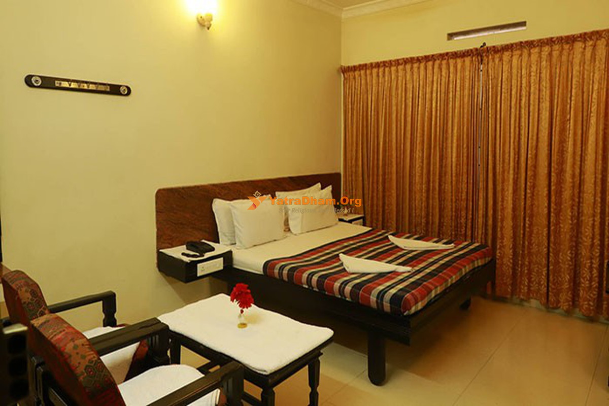 Hotel Sri Maniya - Kanyakumari 2 Bed Room View