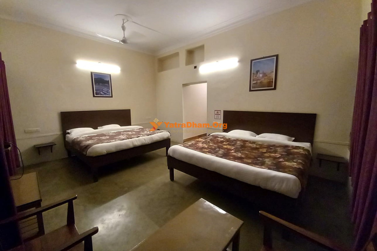 Gobind Bhawan Haridwar 4 Bed Room