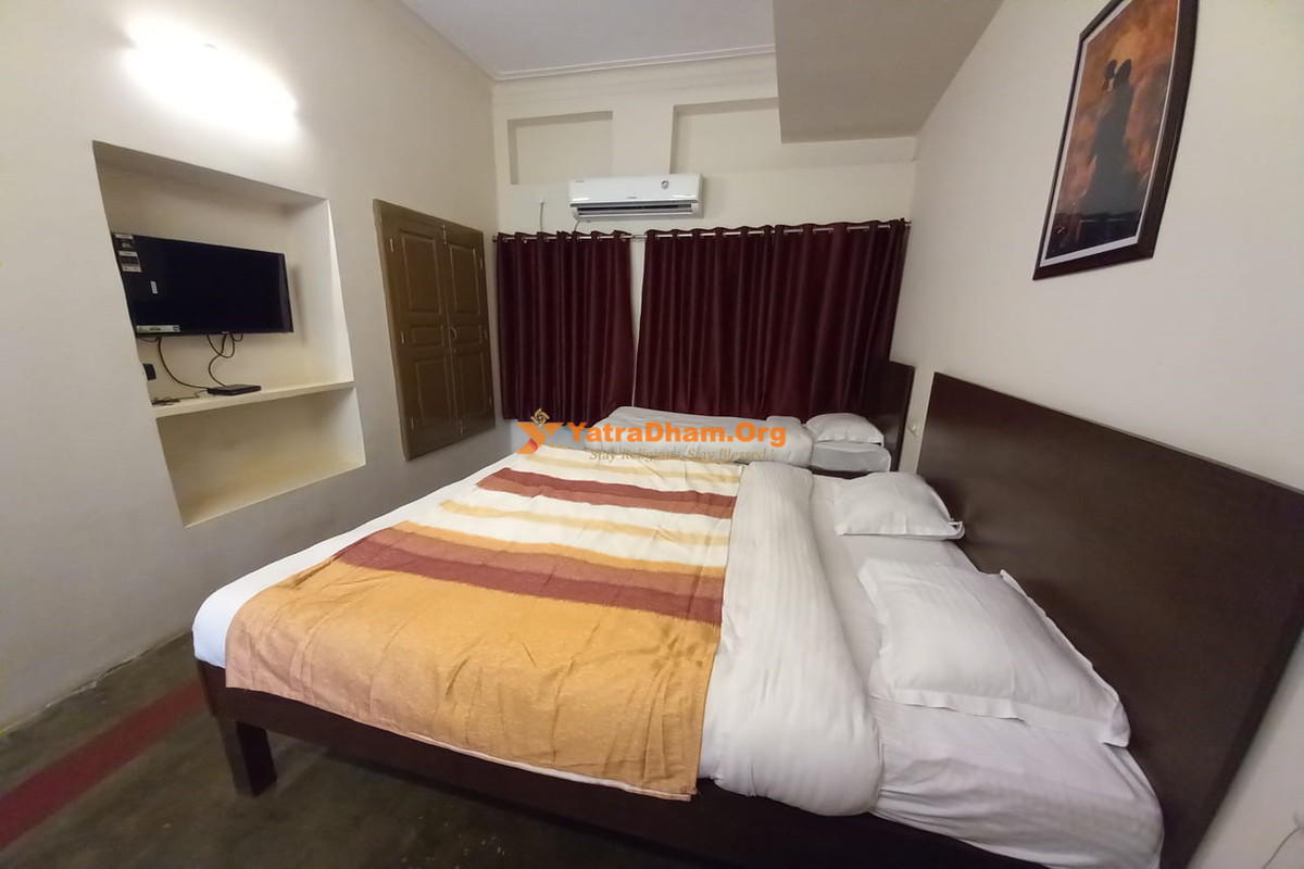 Gobind Bhawan Haridwar 3 Bed Room