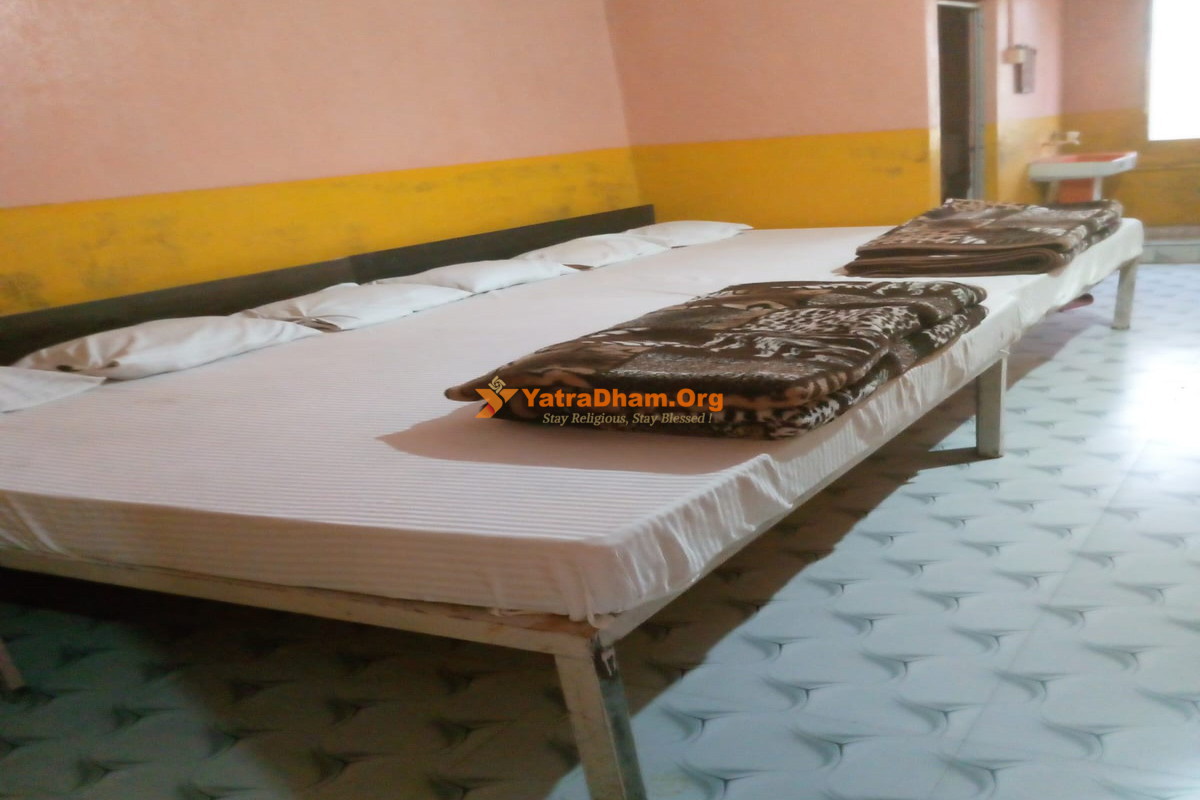 Ujjain (Narsinh Ghat) Shree Laxmi Venkatesh Ashram 6 Bed Room