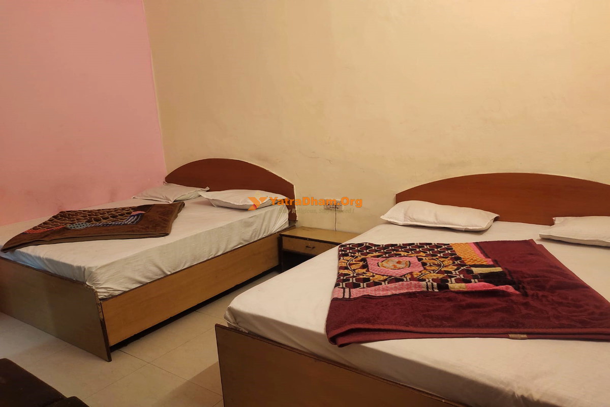 Hotel Divine Haridwar 4 Bed  Room