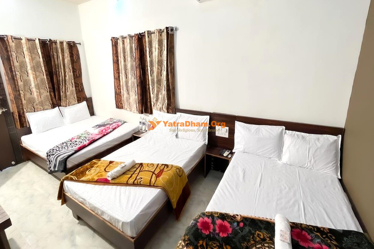 Hotel Rudraksh Ujjain 6 Bed Room