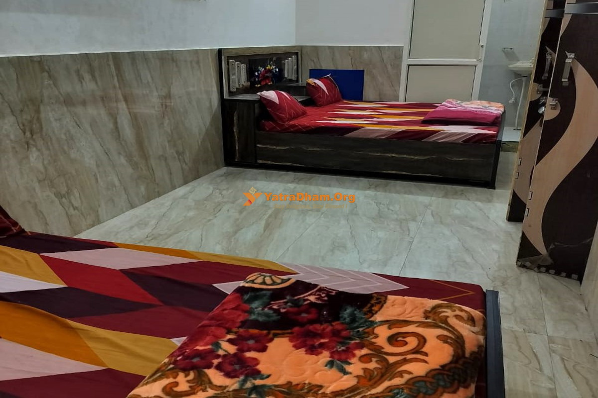 Shri Govind Bhavan Vrindavan 4 Bed Room