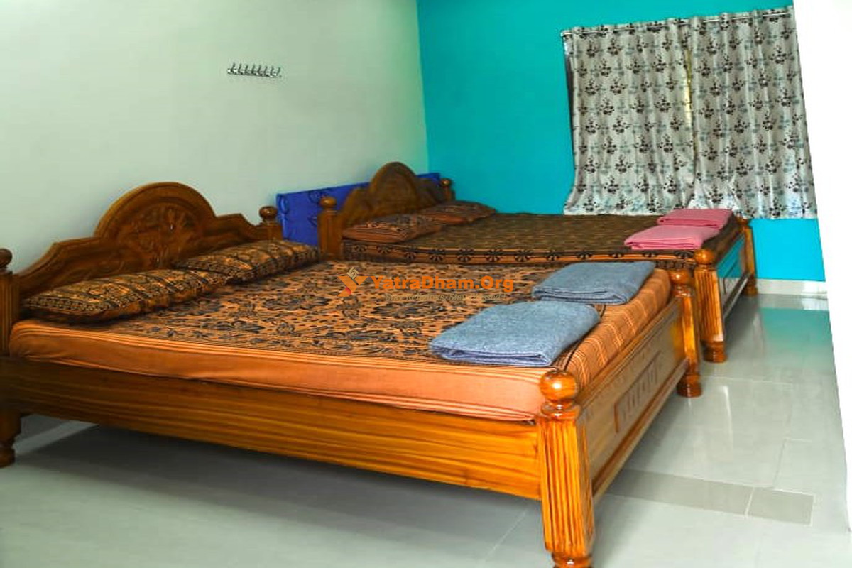 Pithapuram Sri Dattatreya Niwas Room View