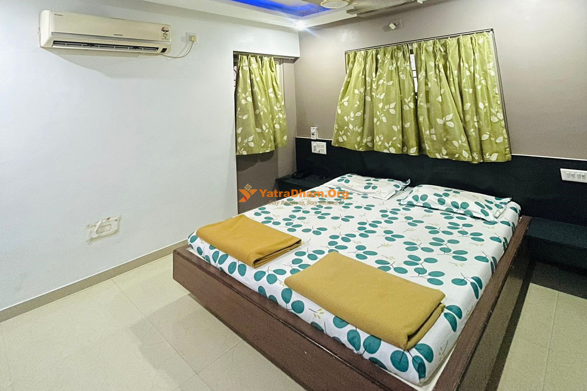 Hotel Rajdhani And Guest House Halol (Pavagadh) 2 Bed Room