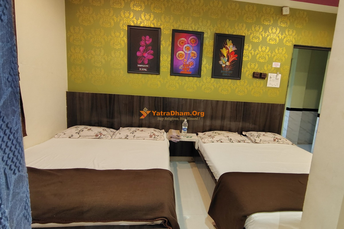 Tuljapur Palange Bhakt Niwas 4 Bed Room