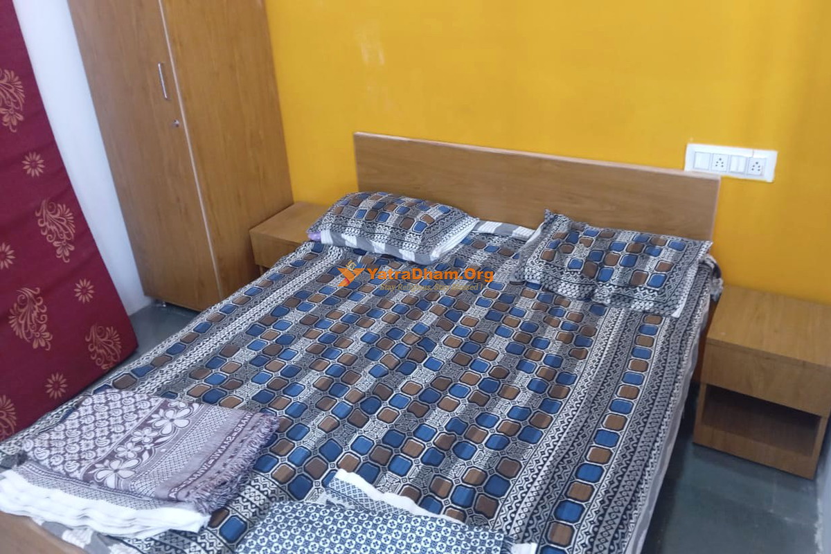 Motilal Ambaidas Digamber Jain Chhatralay Vadodara 2 Bed Room View