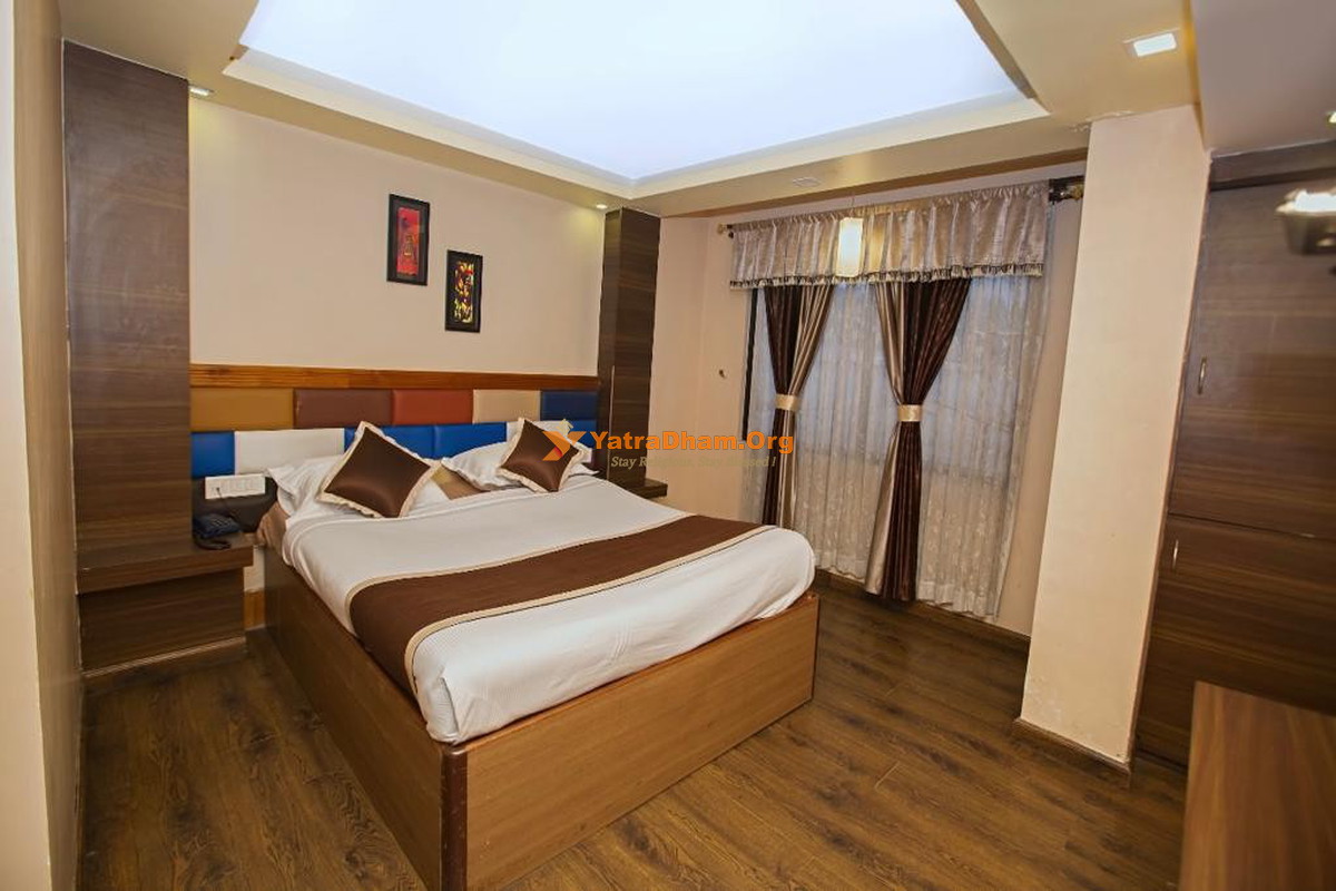Hotel Maneck Ooty 2 Bed Room View