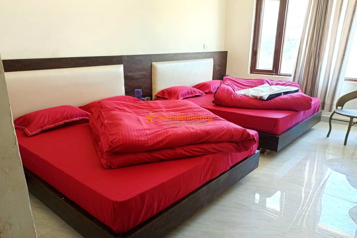 Hotel Samrat Barkot Yamunotri 4 Bed Room