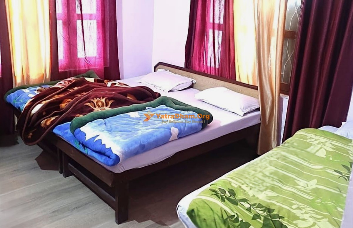 Narmada Bhawan Badrinath 3 Bed Room View