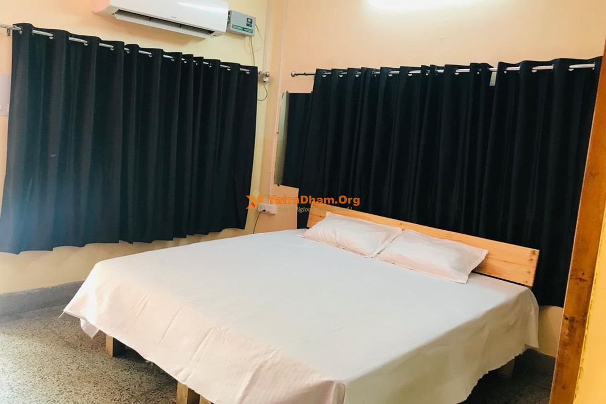 Balaji Atithi Bhawan Varanasi 2 Bed Room