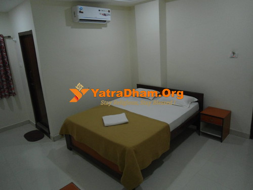 Raichur Hotel CM Residency Bed Room View