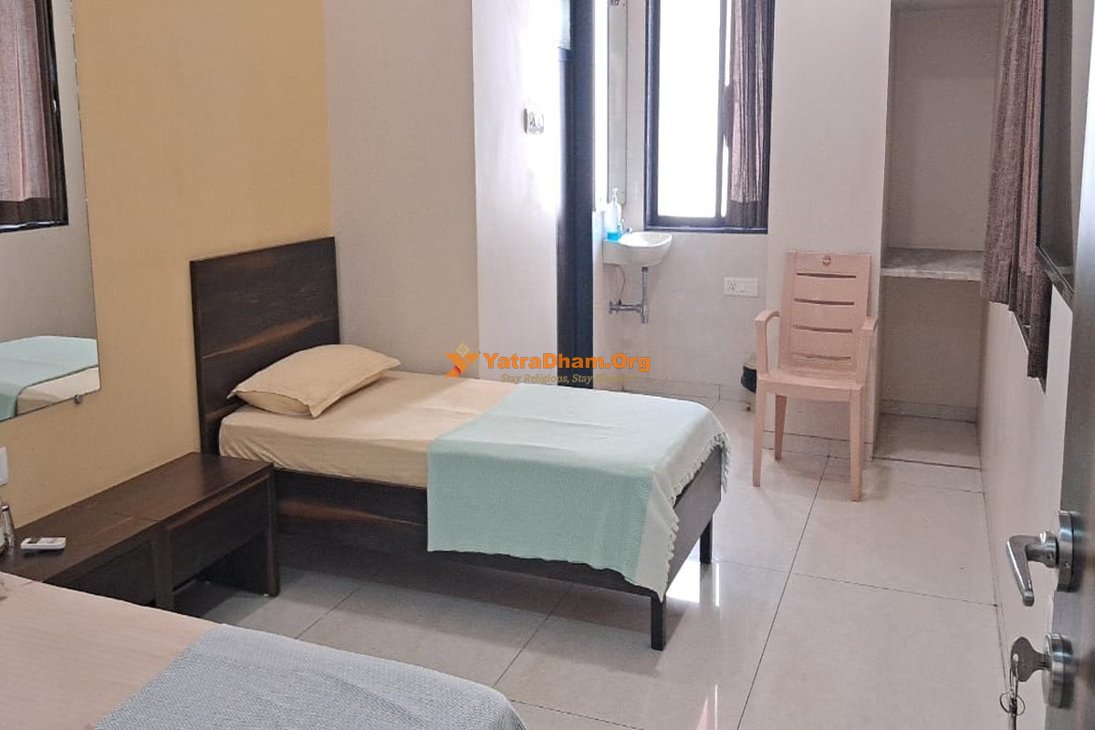 Matrushree Panbai Kalyanji Virji Salva Atithi Bhavan  Mumbai (Jogeshwari West)  3 Bed Room