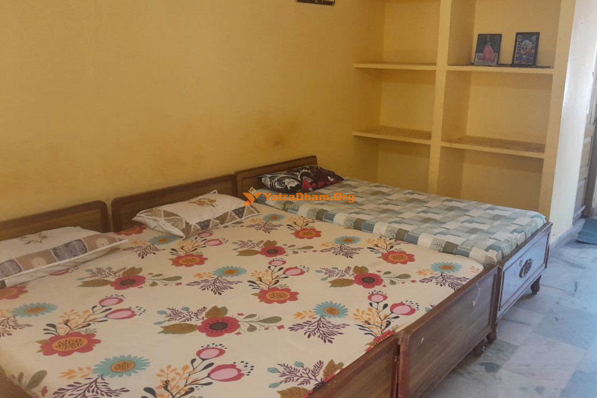 Shree Maha Yogini Rooparahita Ahimsa Yogishwaraveera Dharamaja Matha Srisailam 3 Bed Room