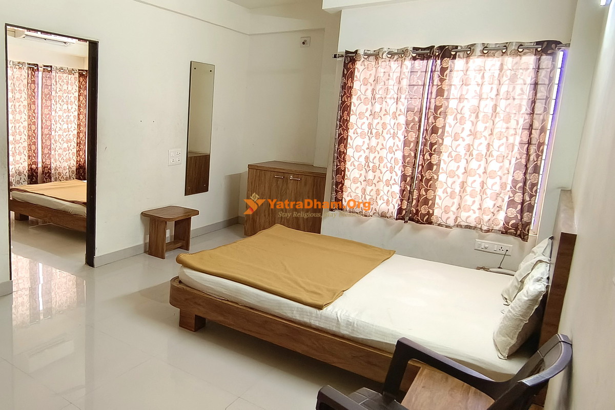 Hotel Shree Ram Villa Dwarka 4 Bed Room