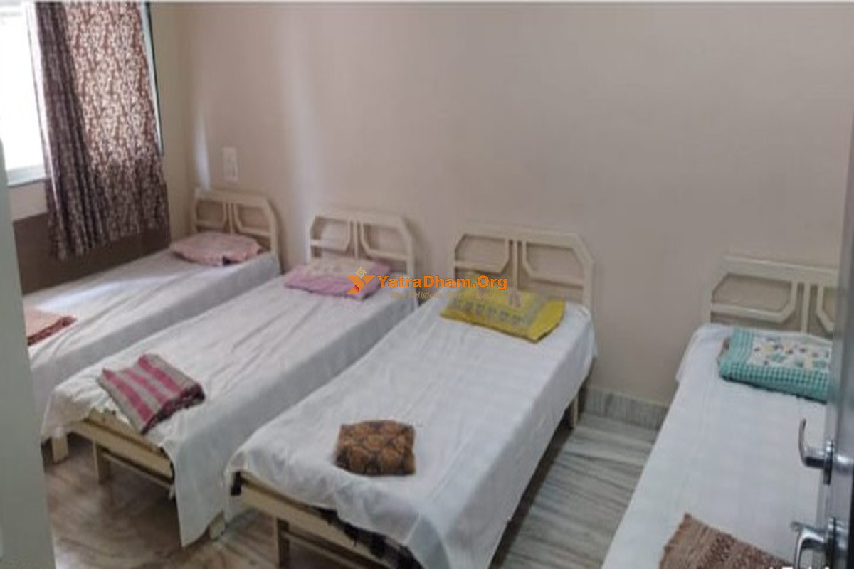 Om Amrapur Dham Trust Nashik Room 