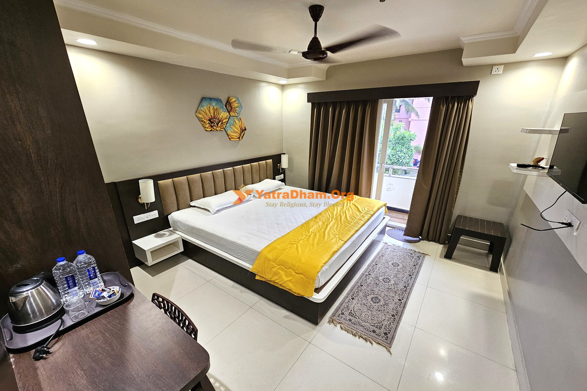 Shridham Ashram Puri 2 Bed Room