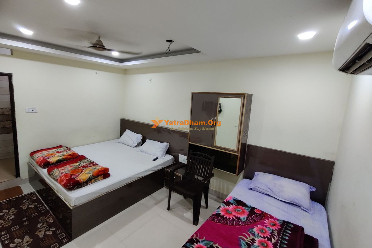 Swastik Guest House Varanasi 3 Bed Room View