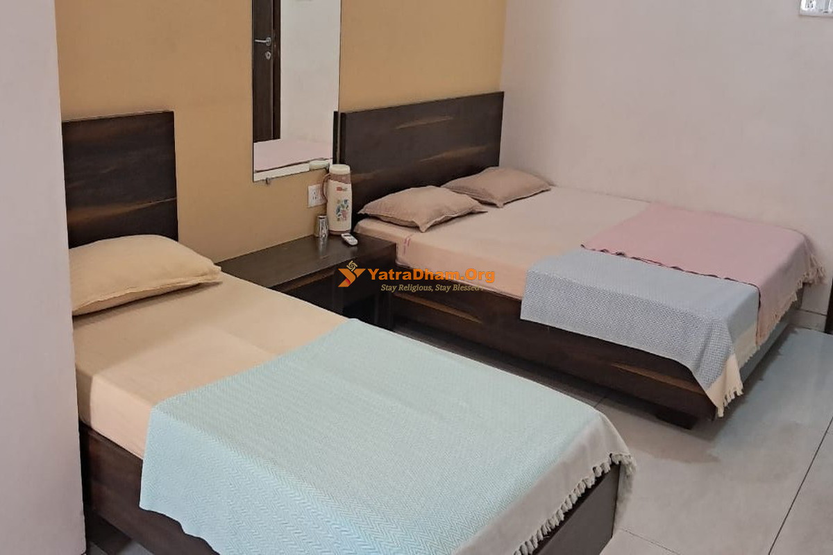 Matrushree Panbai Kalyanji Virji Salva Atithi Bhavan  Mumbai (Jogeshwari West)  3 Bed Room 