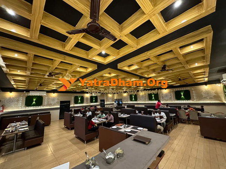 Hotel The Royal's Room Rajpipla (Vaavadi)