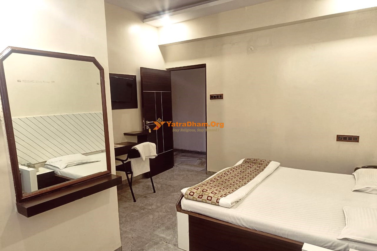Indore Hotel New Sunder 2 Bed Room 