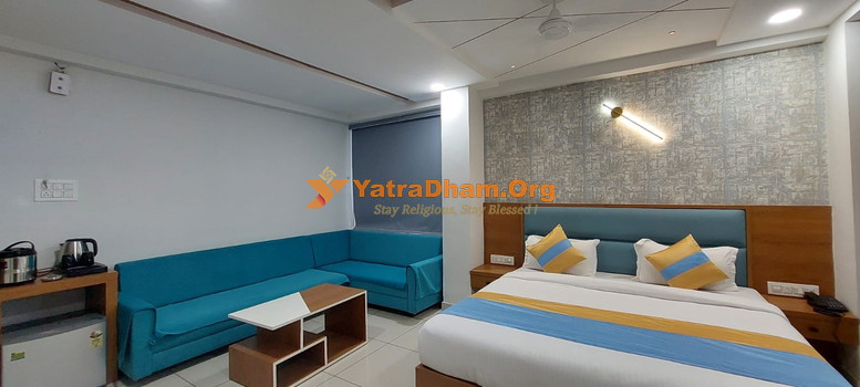 Becharaji Hotel The Grand Radhey 2 Bed Super Deluxe Room
