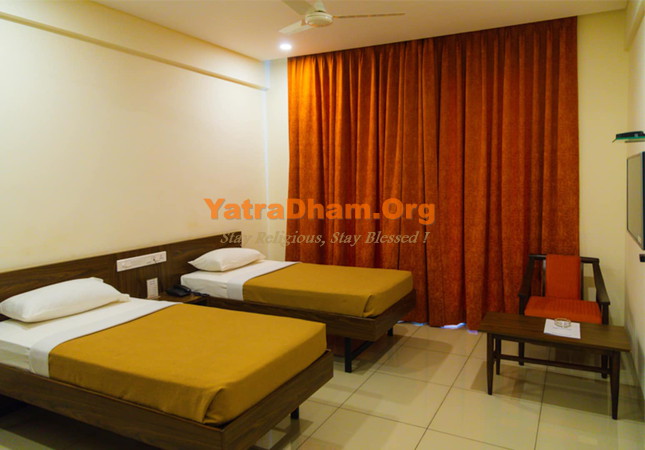 Hotel Dreamland Pune 2 Bed Room