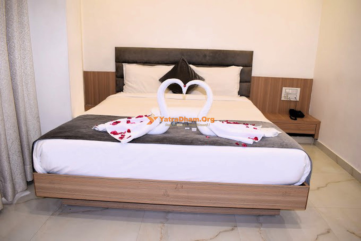 Hotel Riza Vadnagar 2 Bed Room