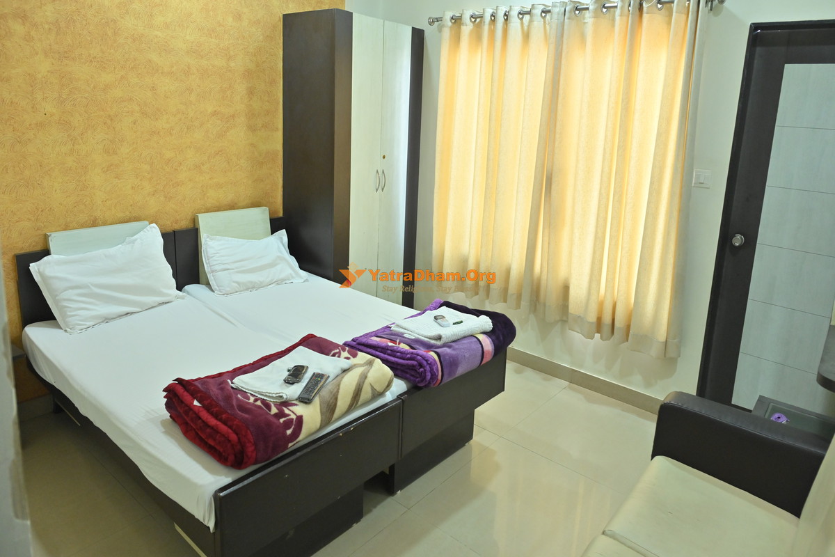 Shree Swaminarayan Vishranti Bhavan Kutch Bhuj 2 Bed Room View