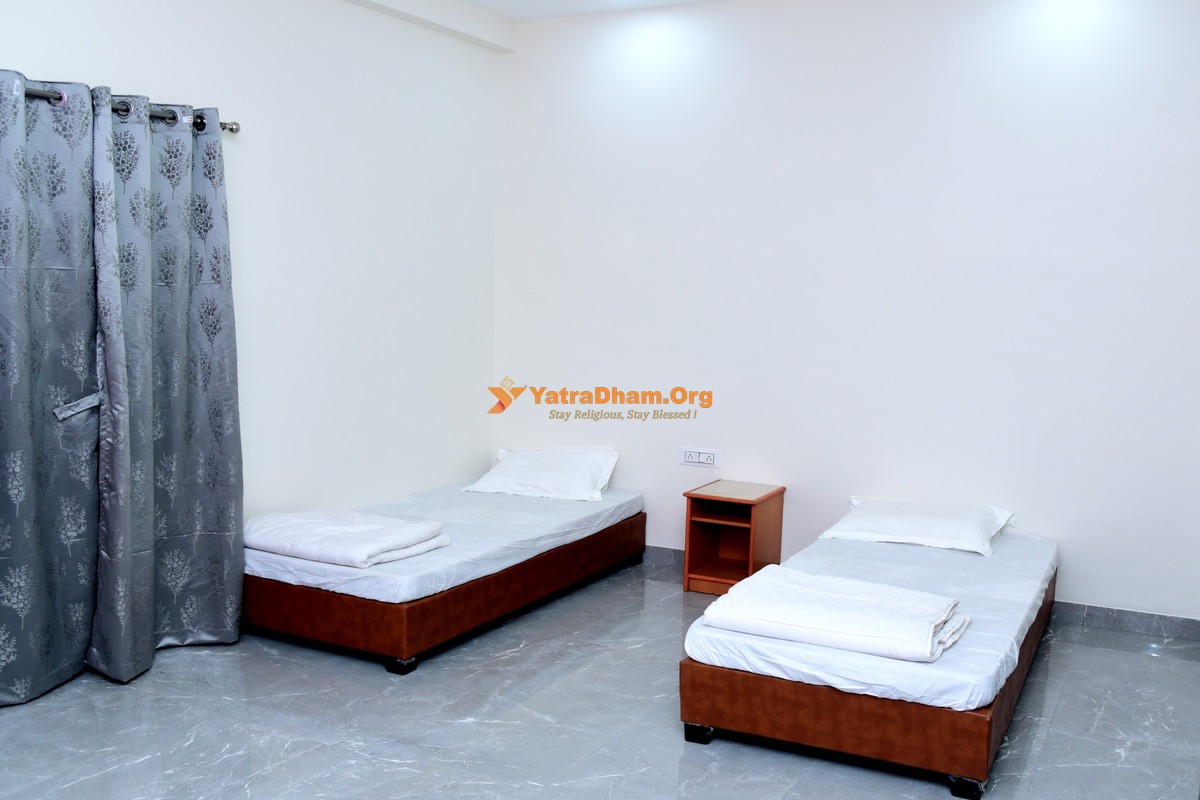Adinath Bhavan Palitana 2 Bed Room