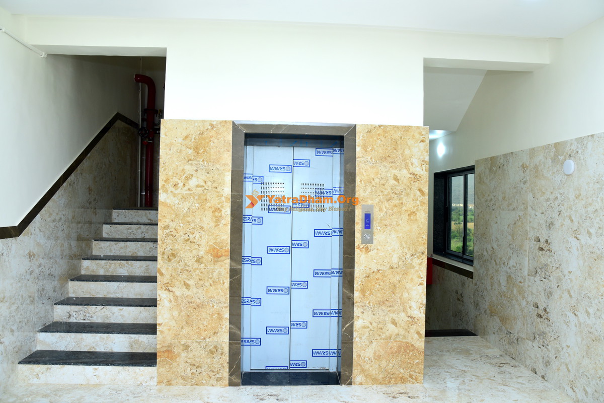 Adinath Bhavan Palitana Lift Area