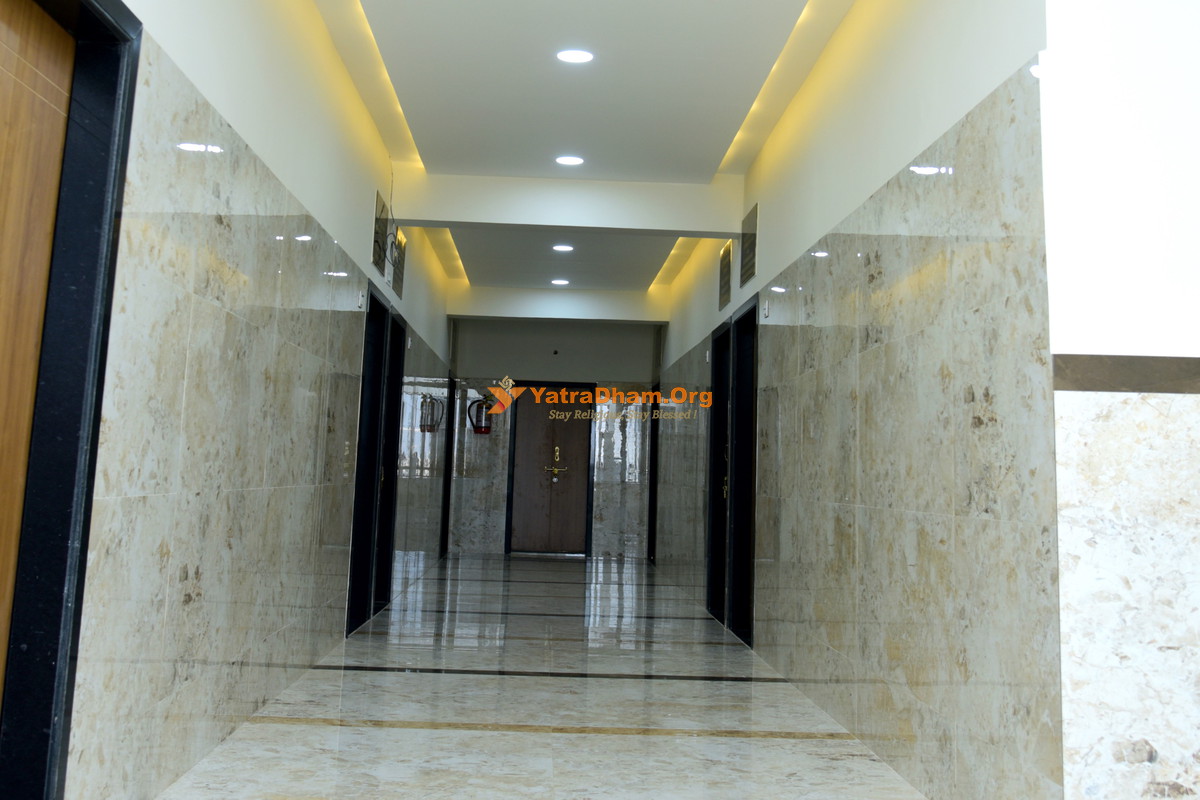 Adinath Bhavan Palitana Lift Area