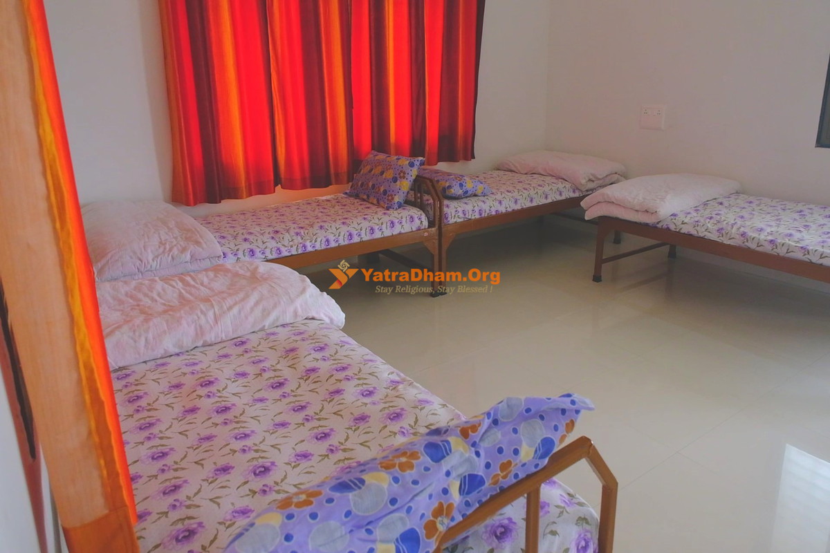 Sahajanand Sankul Swaminarayan Sansthan Poicha (Mandava-Chandod) 4 Bed Room
