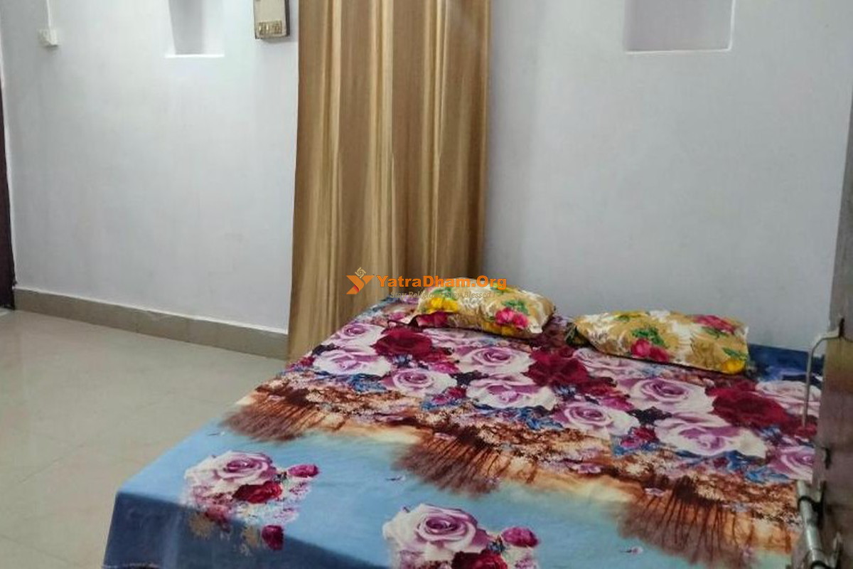 Shri Swami Shital Das Akhada Varanasi 2 Bed Room View