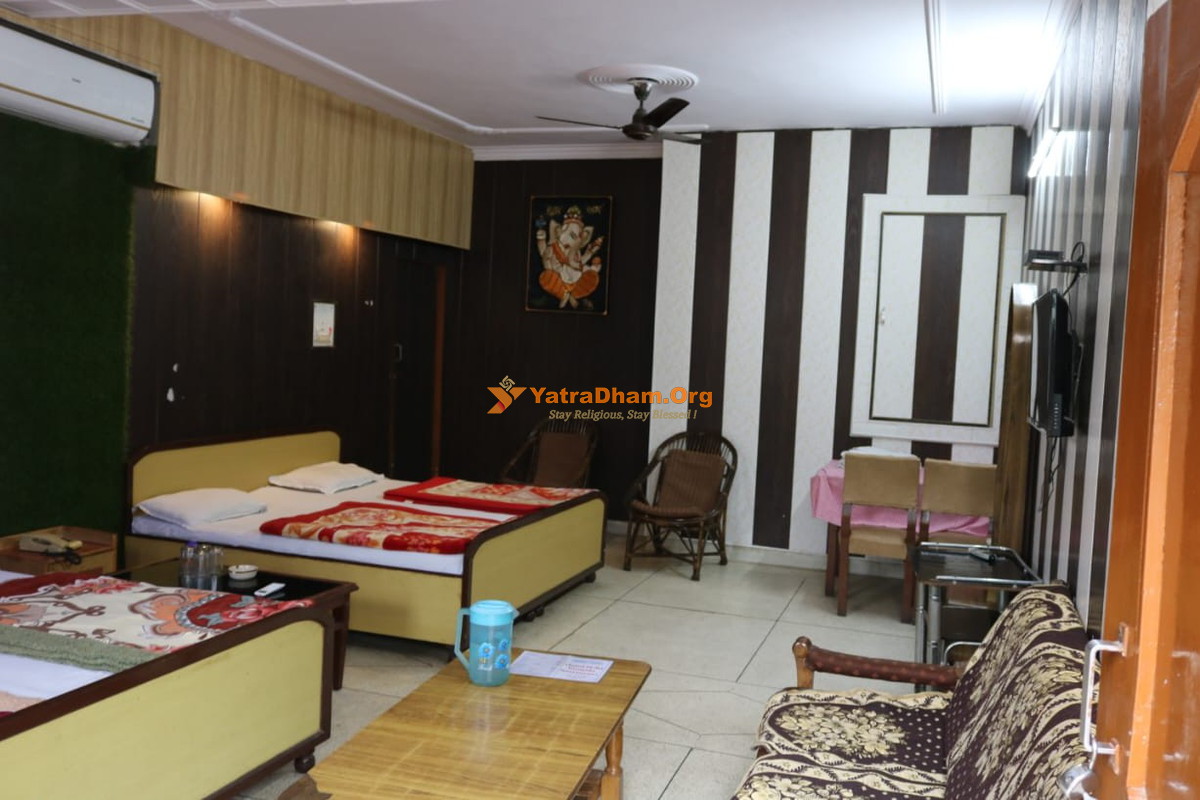 Hotel Suri Rudraprayag 4 Bed Room View