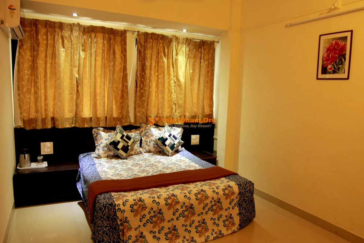 Hotel Shreeman Satara 2 Bed Room
