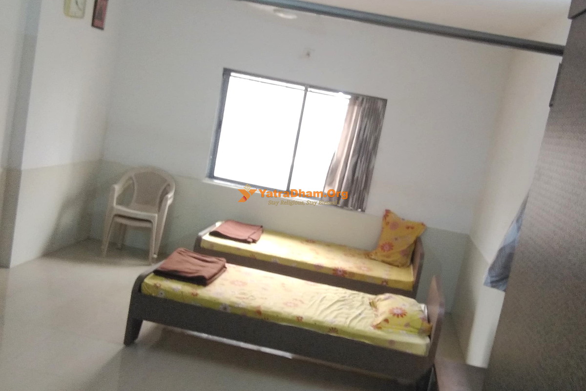 Jain Dharamshala Dabhoi 2 Bed Room