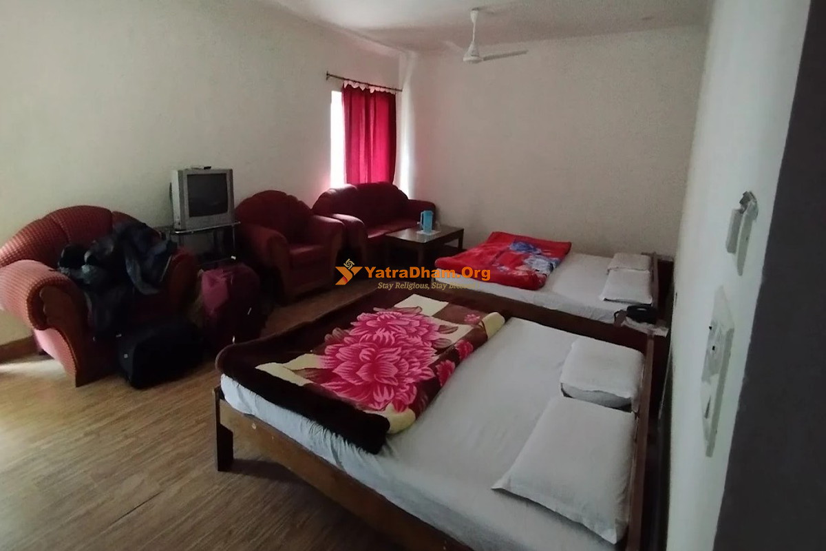 Jyotir Tourist Complex (GMVN) Joshimath (Chamoli) 4 Bed Family Room