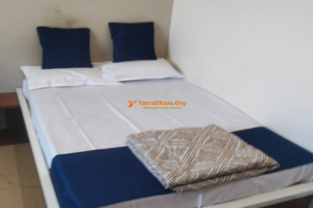 Krishna Green Yatri Niwas Akkalkot 2 Bed Room
