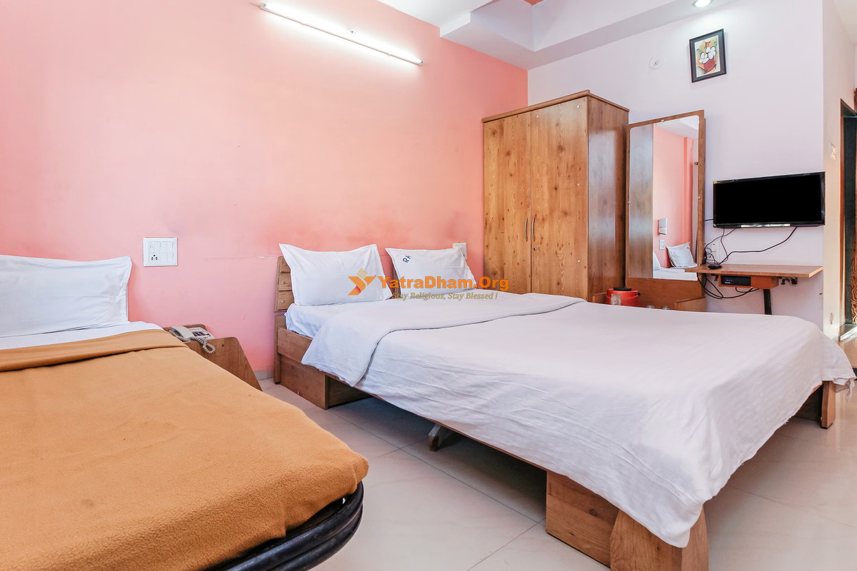 Hotel Royale Heritage Nashik Room 