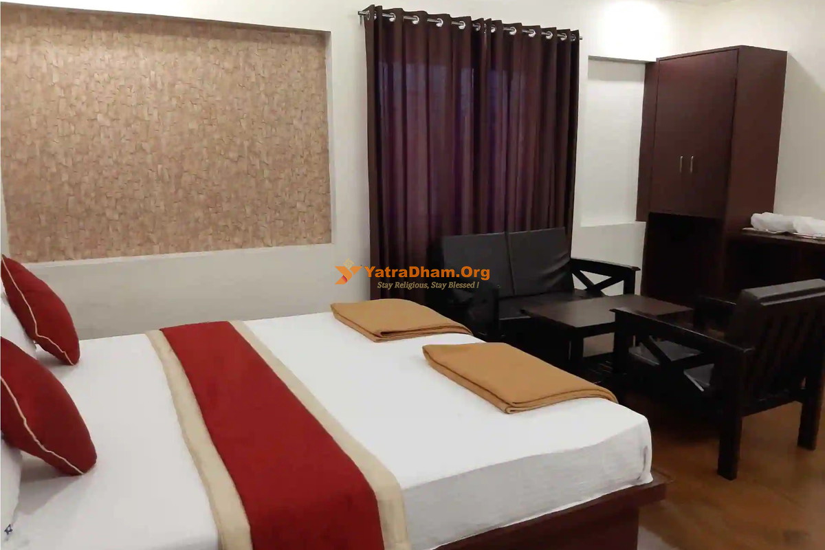 Hotel Royal Retreat Murudeshwar 2 Bed Room